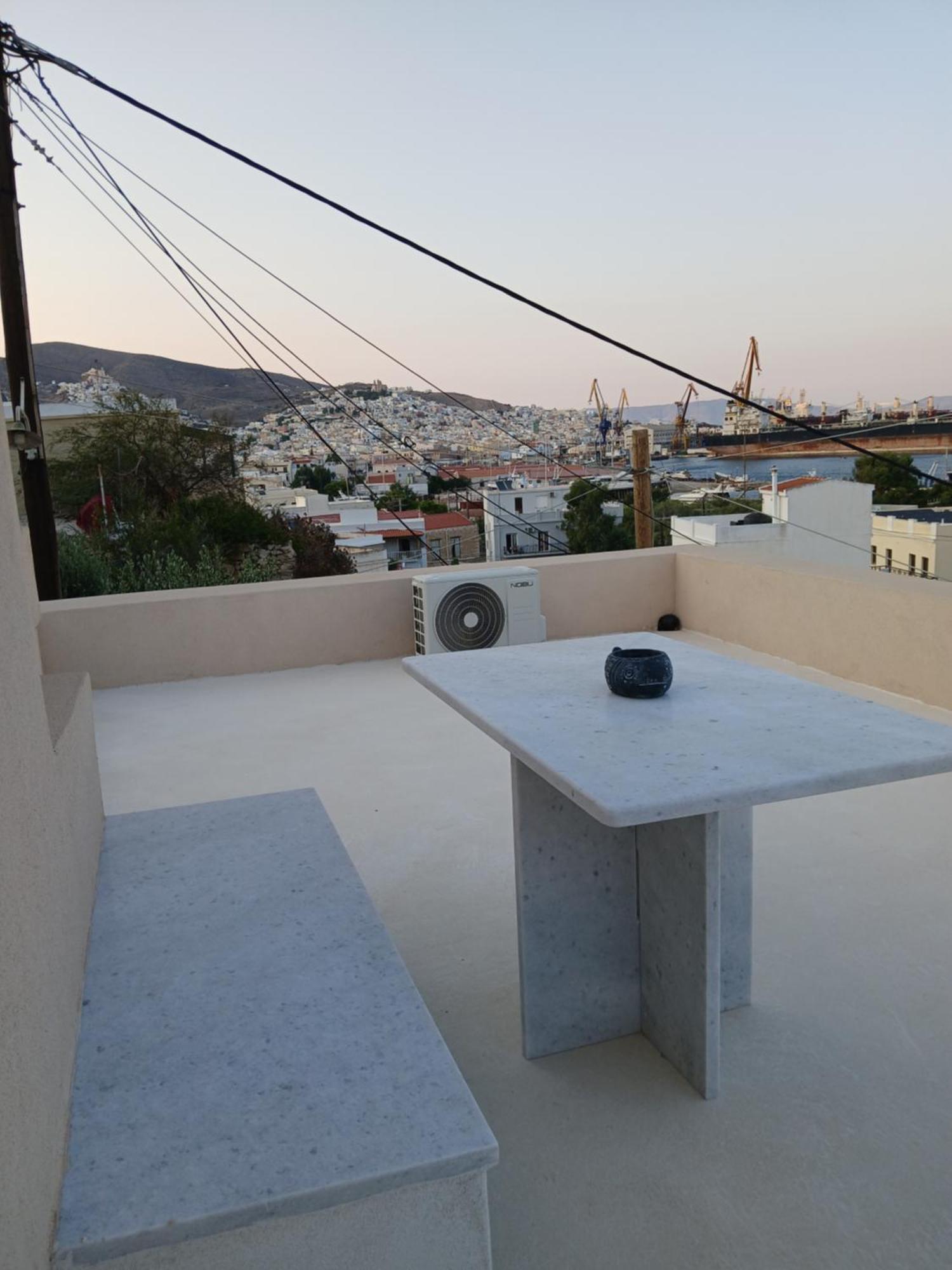 Panorama Apartment Ermoúpoli Eksteriør bilde